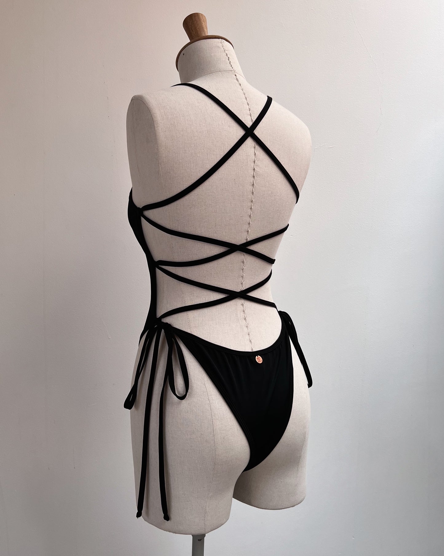 LEGATURA DEL CORPO INCROCIATA