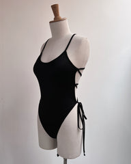 CROSSED BODY BINDING