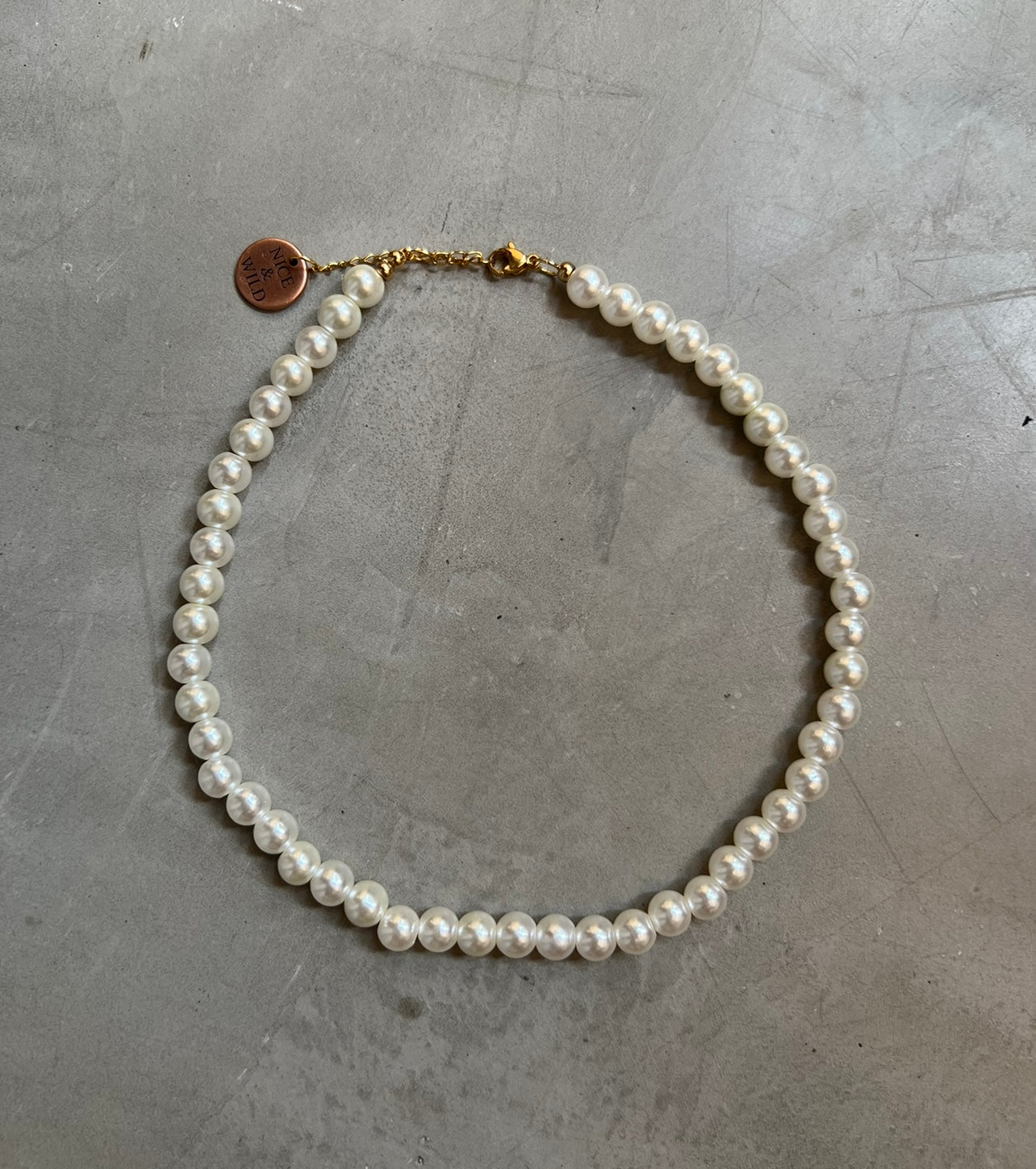 COLLANA ROTONDA CON PERLE