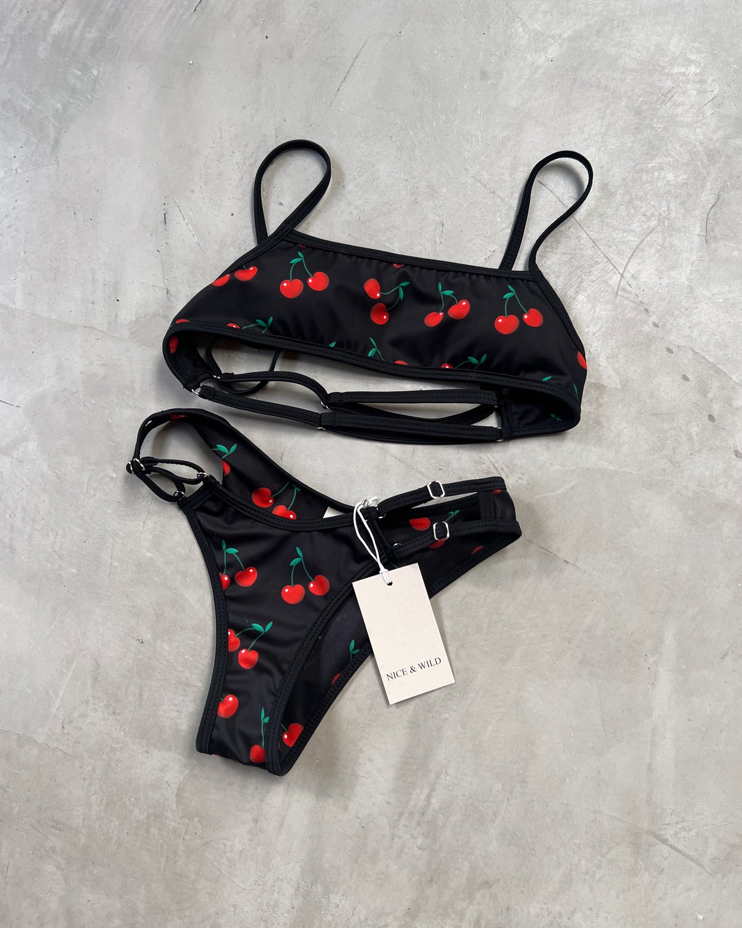 BIKINI MIRANDA CEREZAS NEGRO