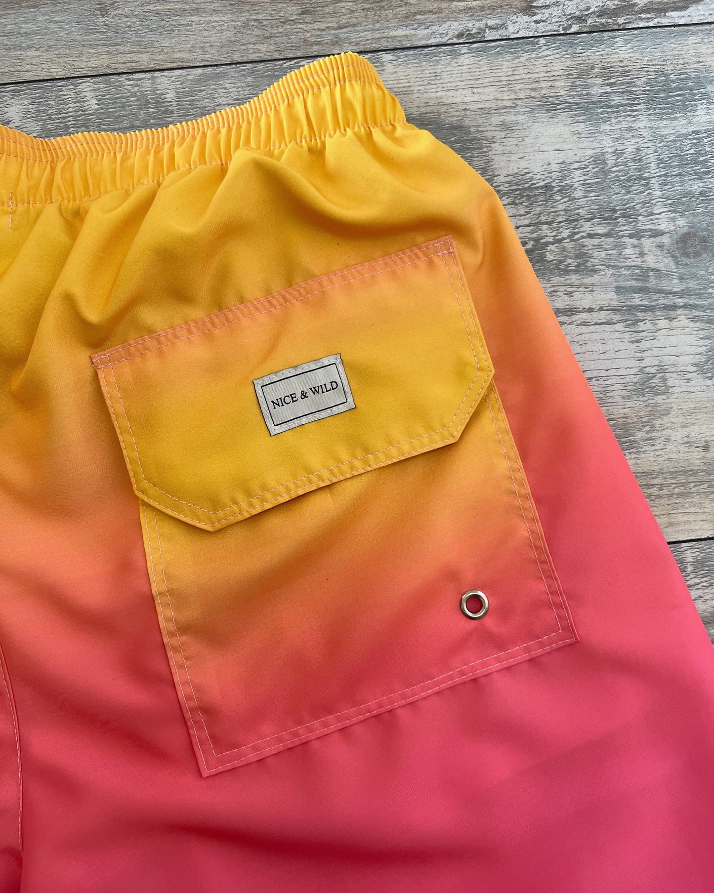 PANTALONCINI COLOR PESCA SCOLORITI