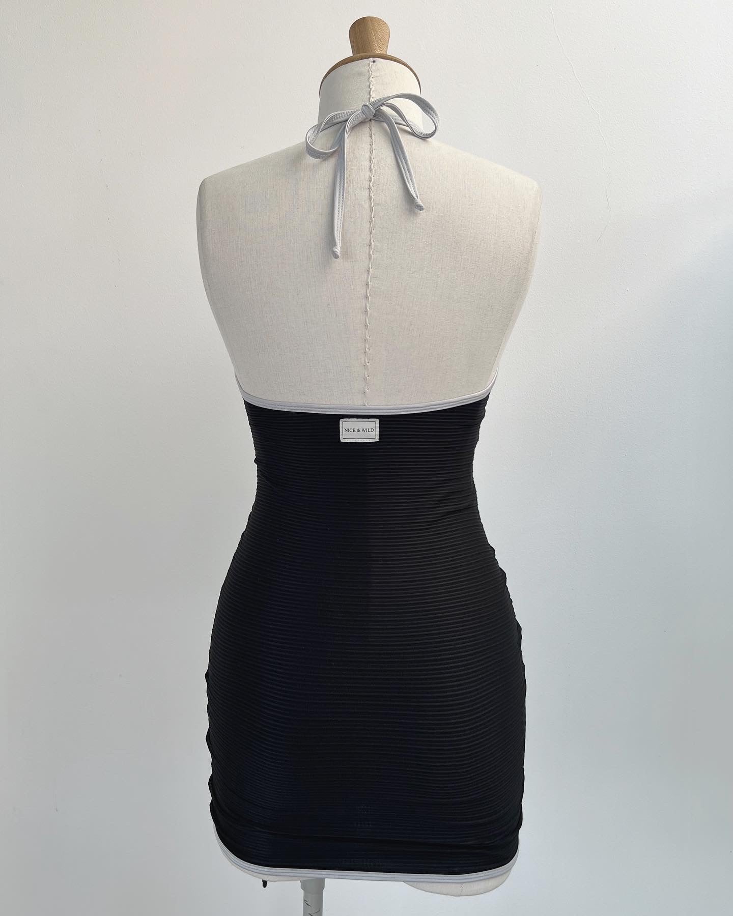 VESTIDO SESGO NEGRO