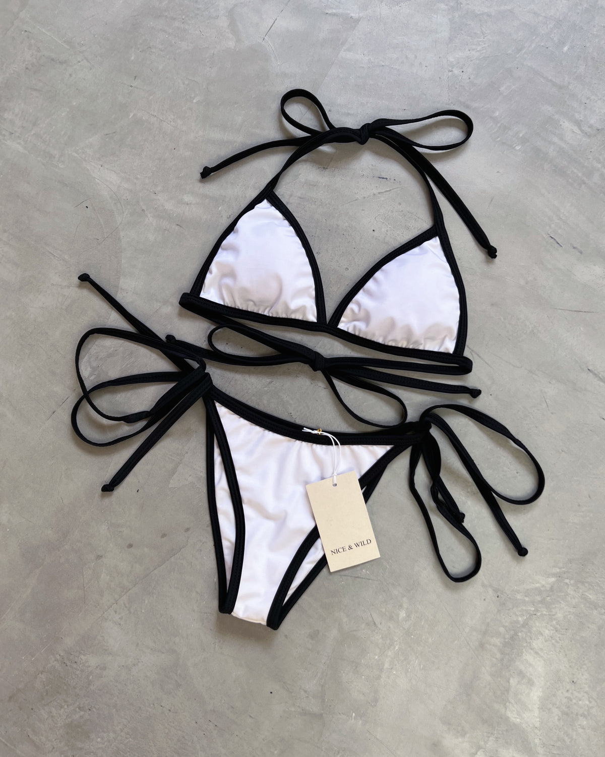 TRIANGLE BIKINI SLICED