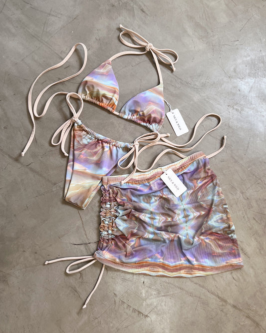 BIKINI BRONCEO NACARADO + FALDA EN MALLA