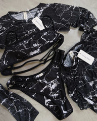 SET MIRANDA MÁRMOL NEGRO + FALDA EN MALLA