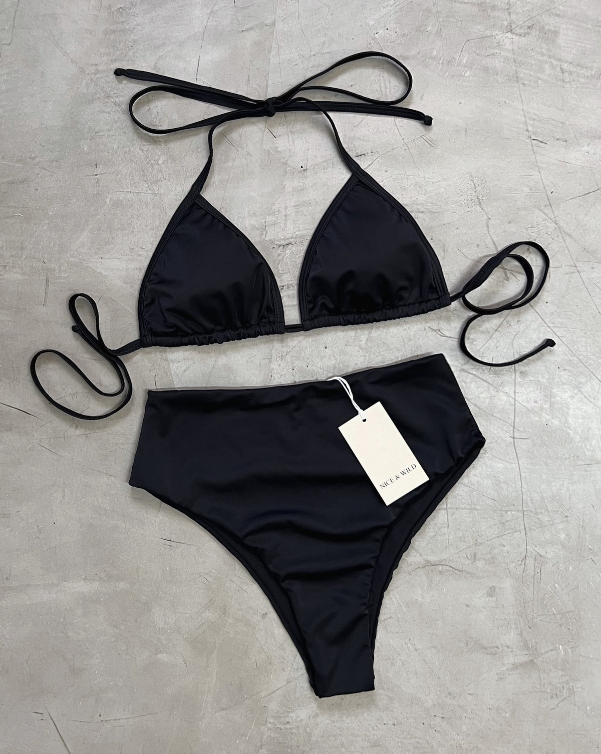 BASIC HIGH-WAIST BLACK BIKINI