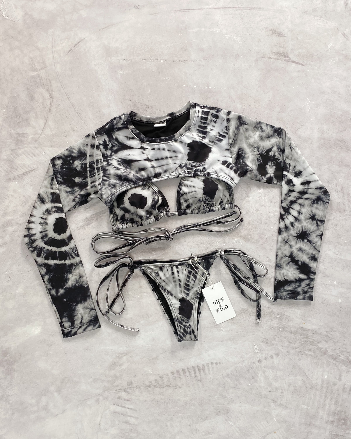 SET BIKINI VETEADO GRIS + FALDA EN MALLA