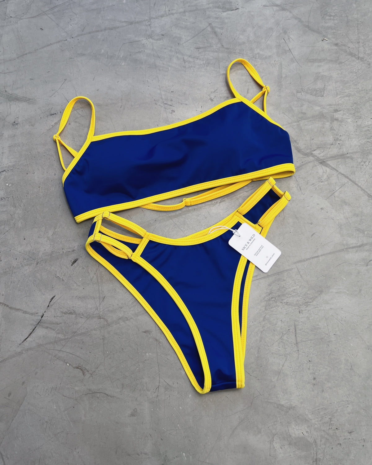 MIRANDA AZUL SESGO