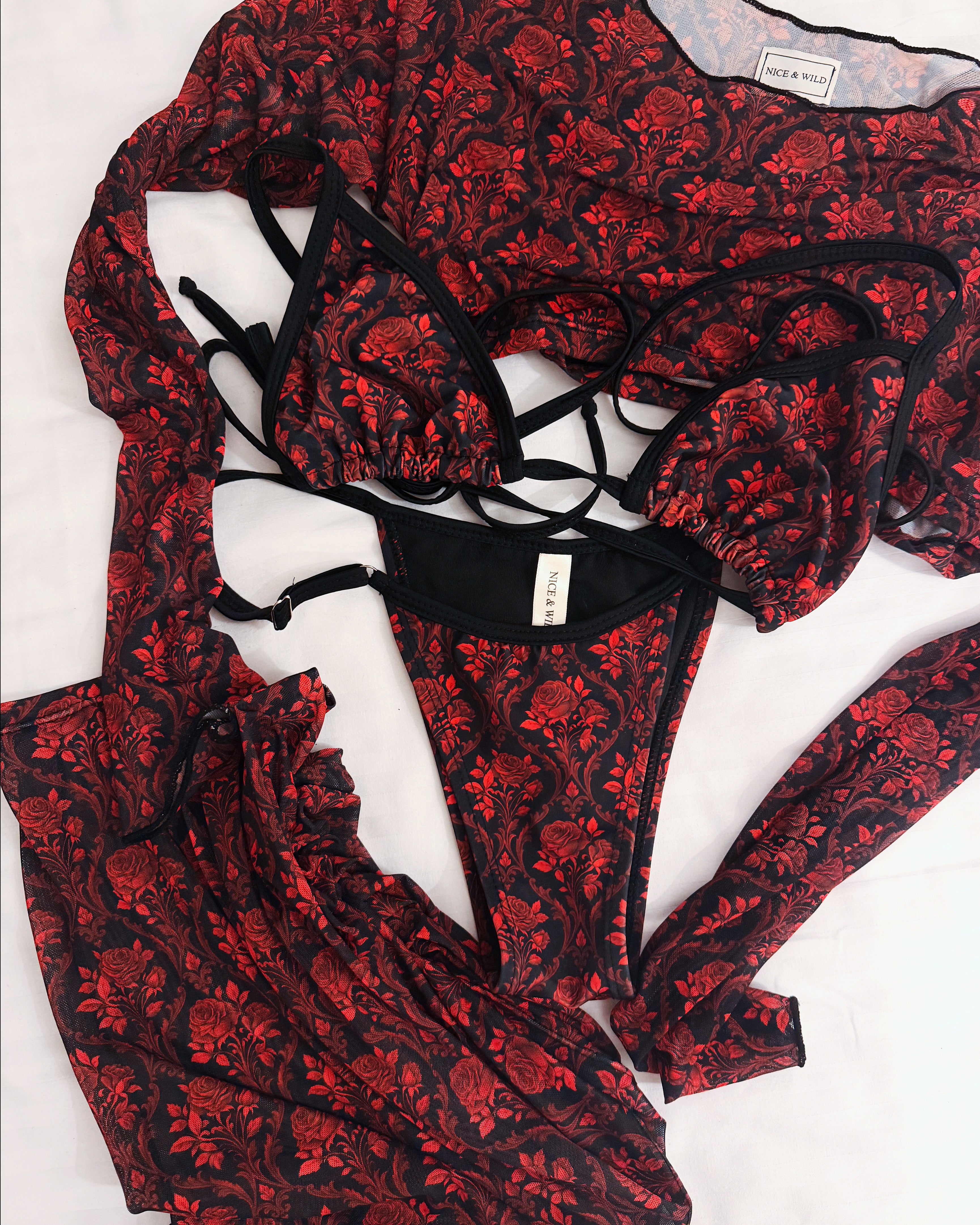 SET DARK LOVE + FALDA EN MALLA