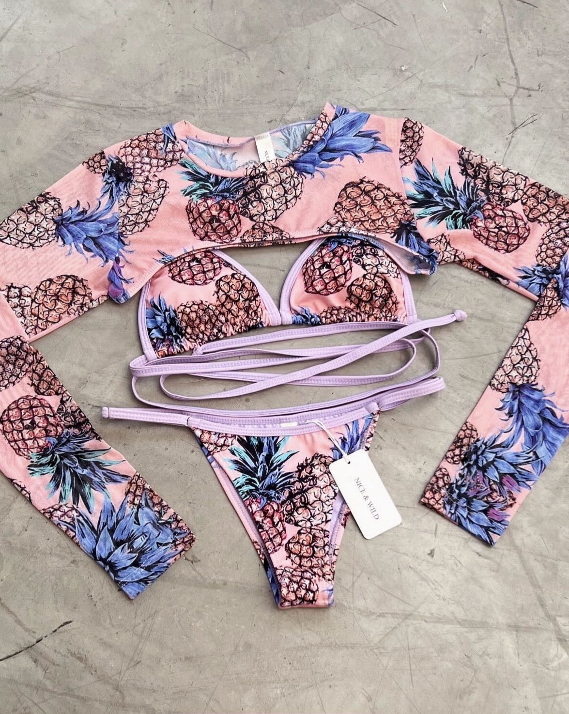 SET PIÑAS LILA