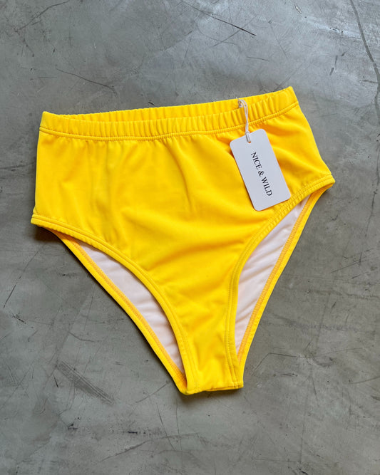 PANTY TIRÓ ALTO AMARILLO